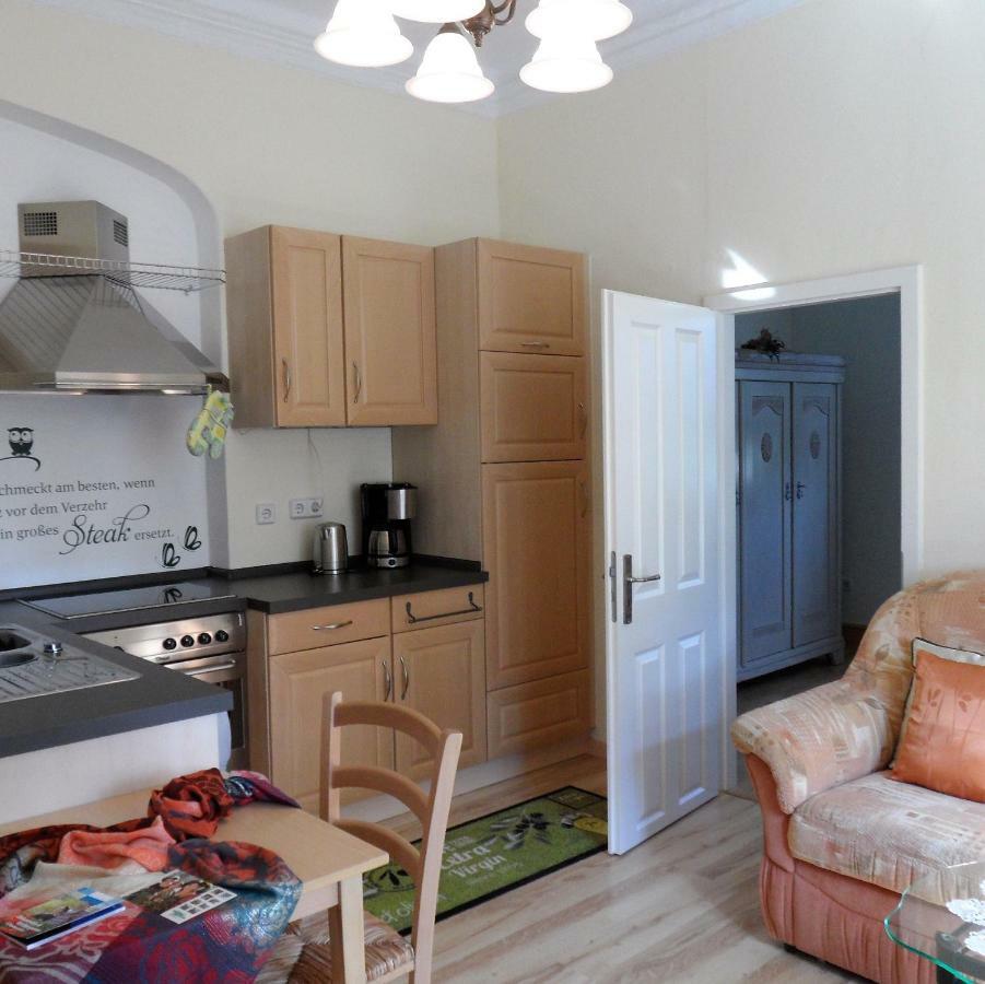 Herrenhaus Kunzwerda Bei Torgau - Aparthotel, Boardinghouse, Wohnen Auf Zeit Luaran gambar