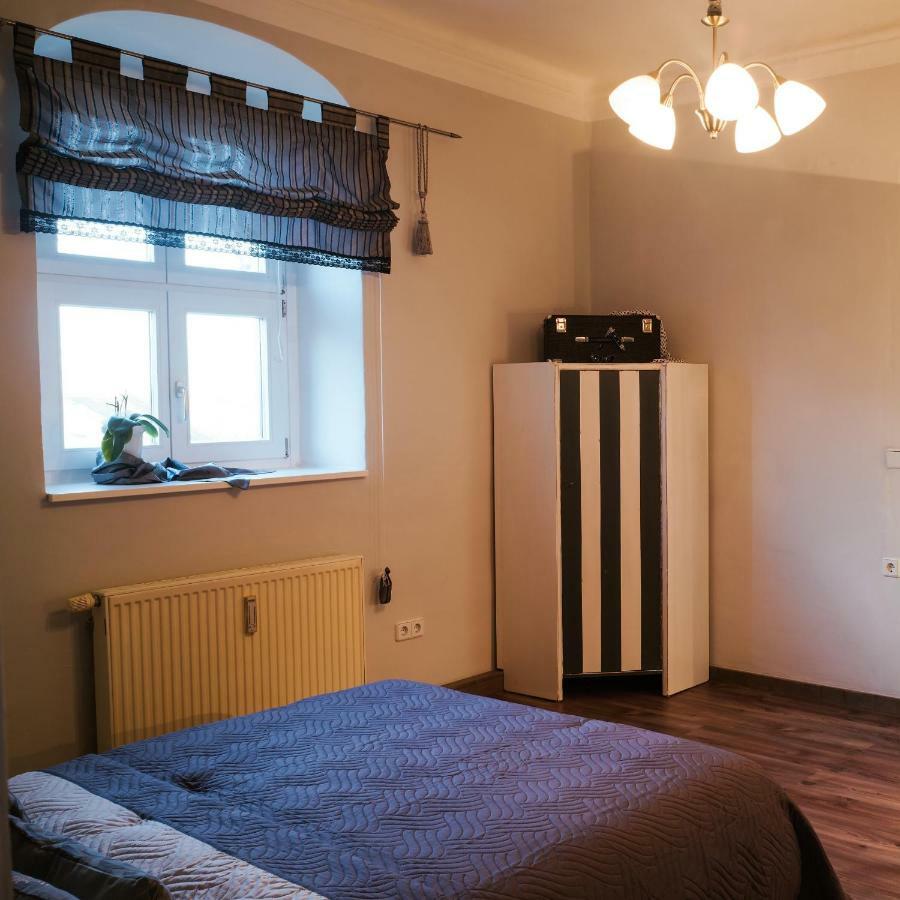 Herrenhaus Kunzwerda Bei Torgau - Aparthotel, Boardinghouse, Wohnen Auf Zeit Luaran gambar