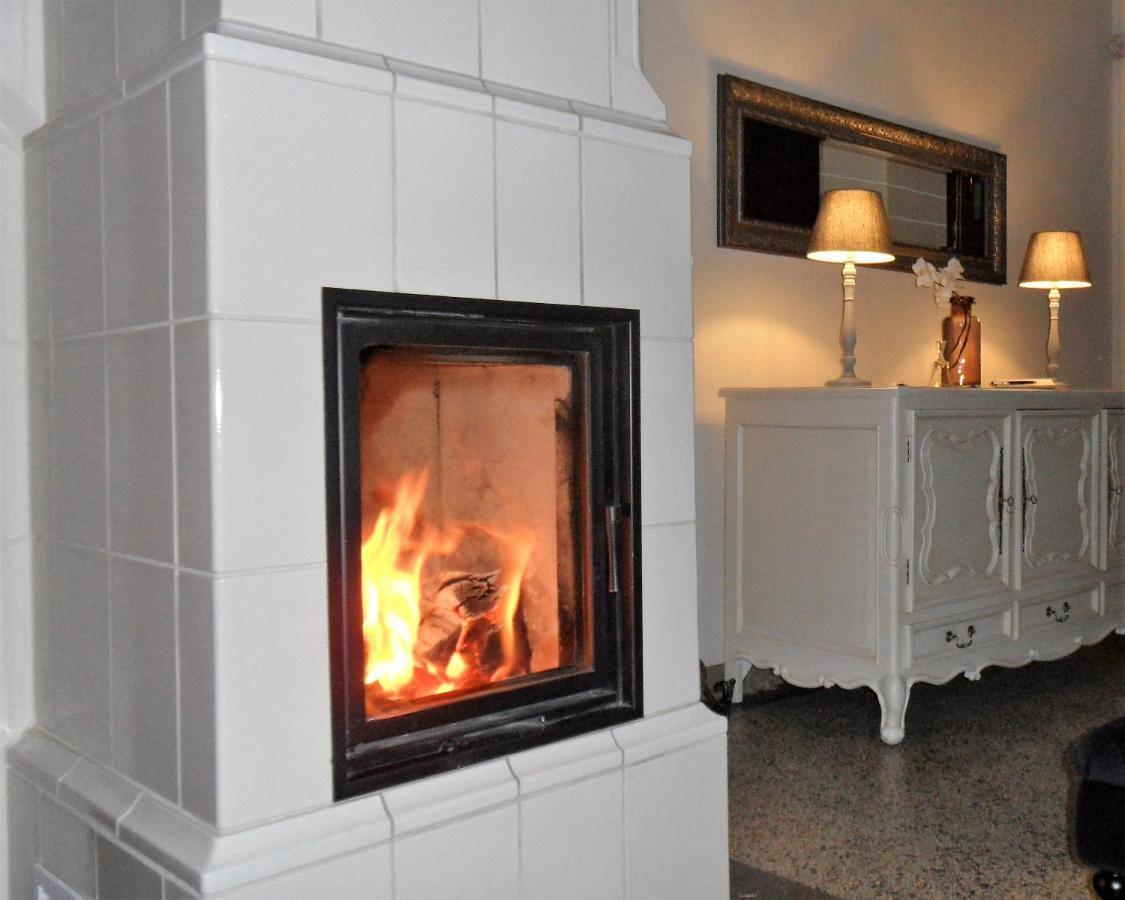 Herrenhaus Kunzwerda Bei Torgau - Aparthotel, Boardinghouse, Wohnen Auf Zeit Luaran gambar